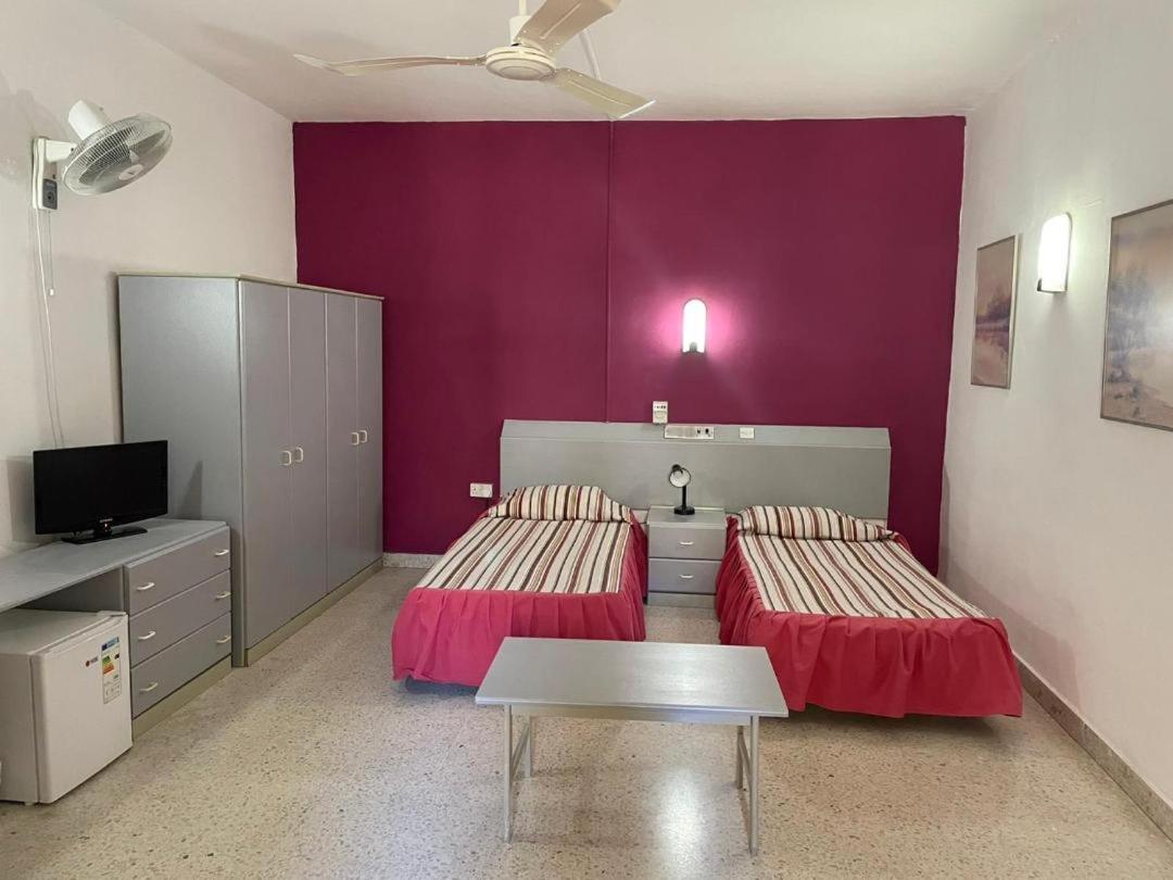 Roma Hotel Слима Екстериор снимка