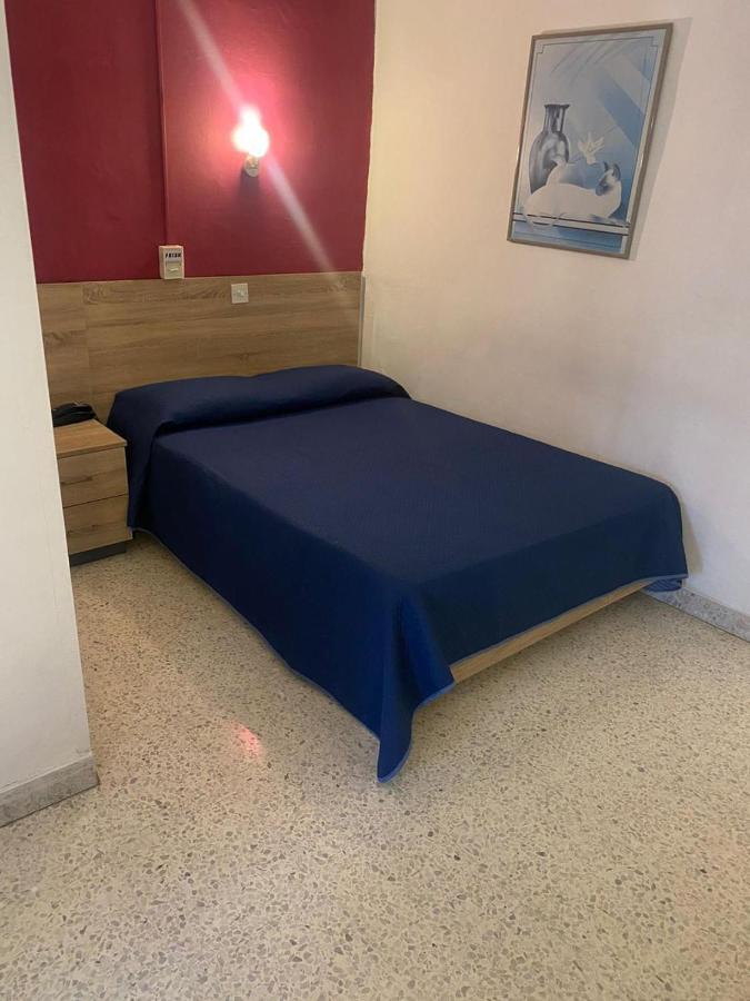Roma Hotel Слима Екстериор снимка