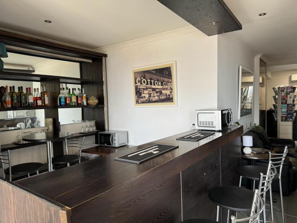 Roma Hotel Слима Екстериор снимка